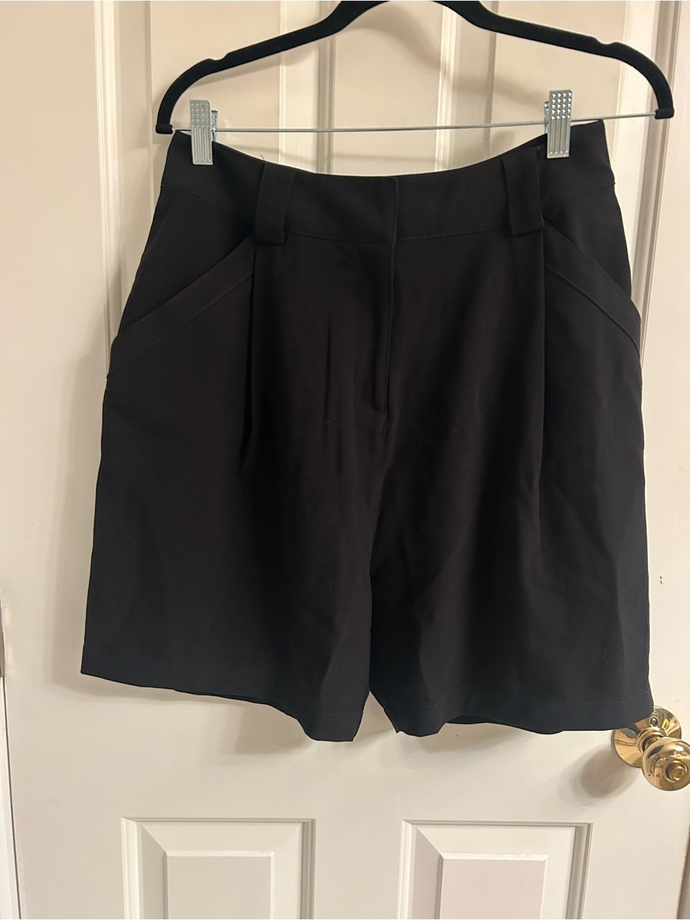 NWT-Guess Black High-Rise Tailored Bermuda Shorts